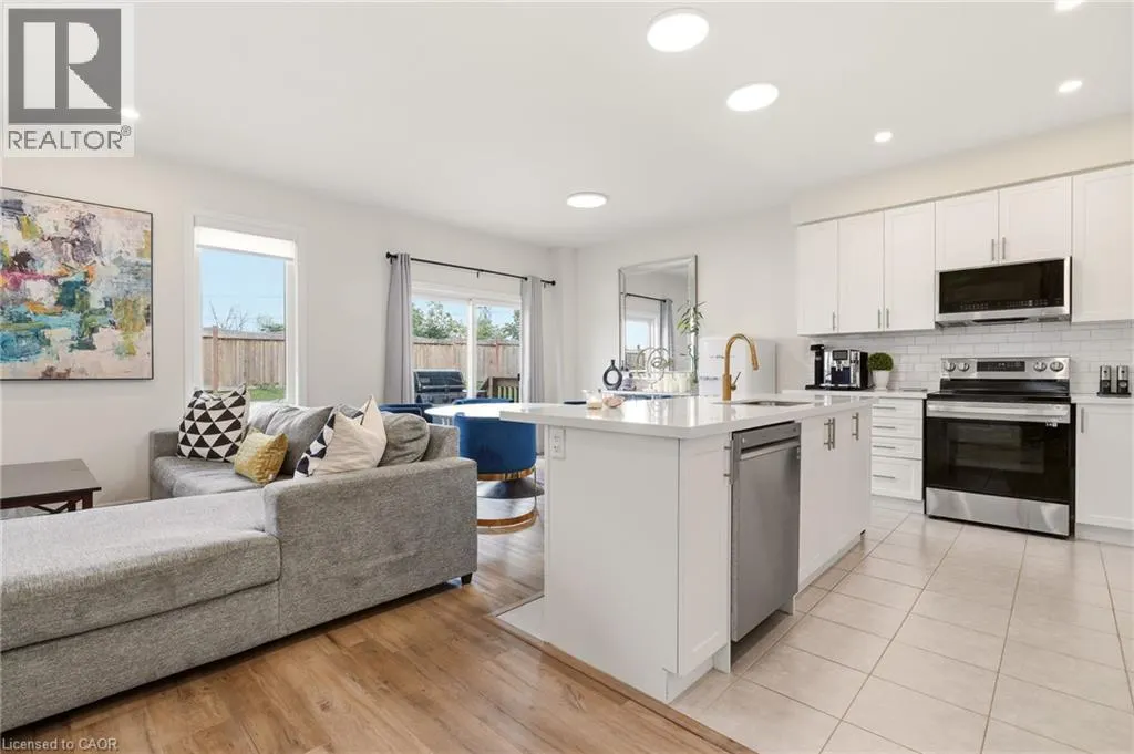 67 PINOT Crescent
