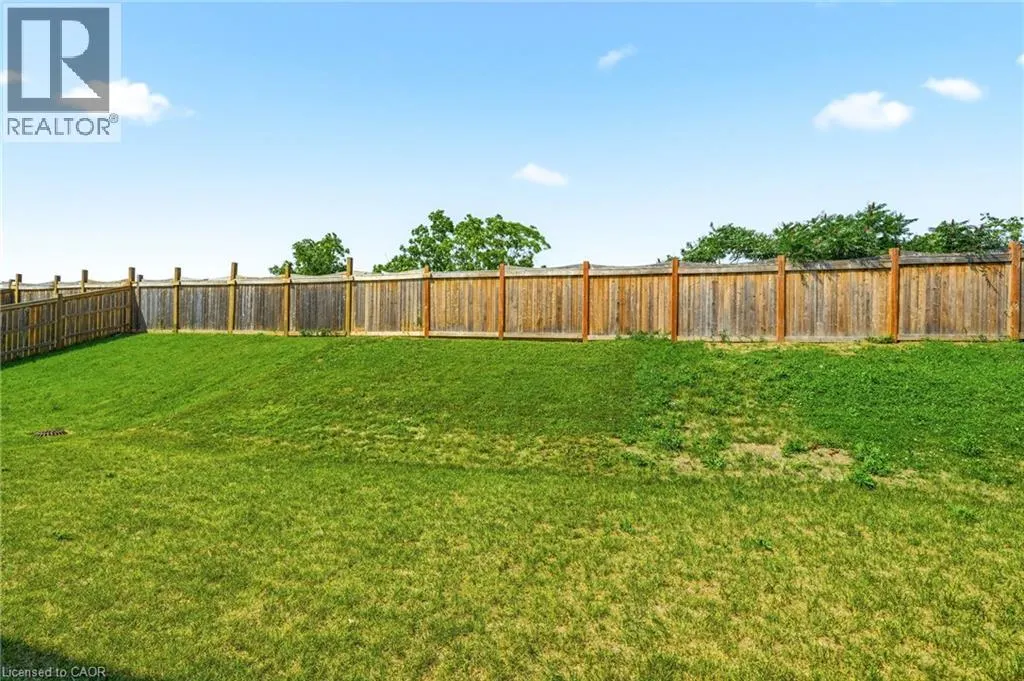67 PINOT Crescent