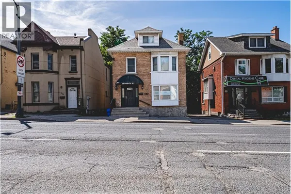 267 MAIN Street W