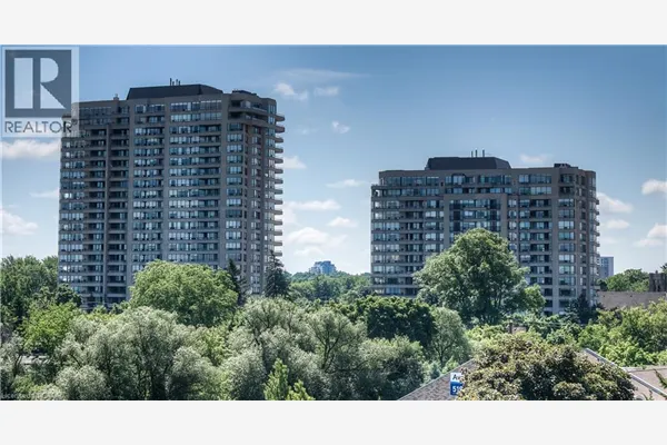 4 WILLOW Street Unit# 1104