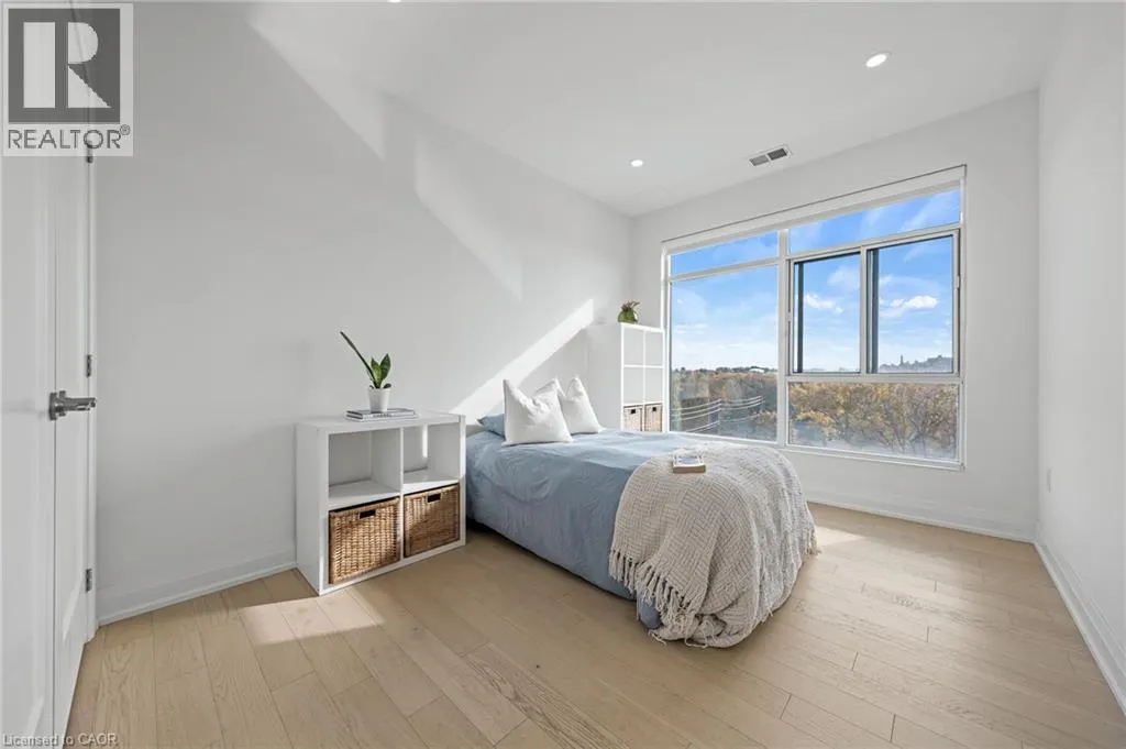 71 WYNDHAM Street S Unit# 601 #601