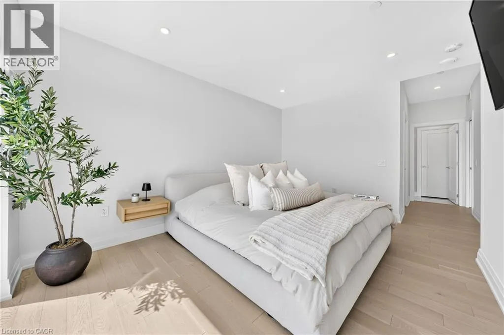 71 WYNDHAM Street S Unit# 601 #601