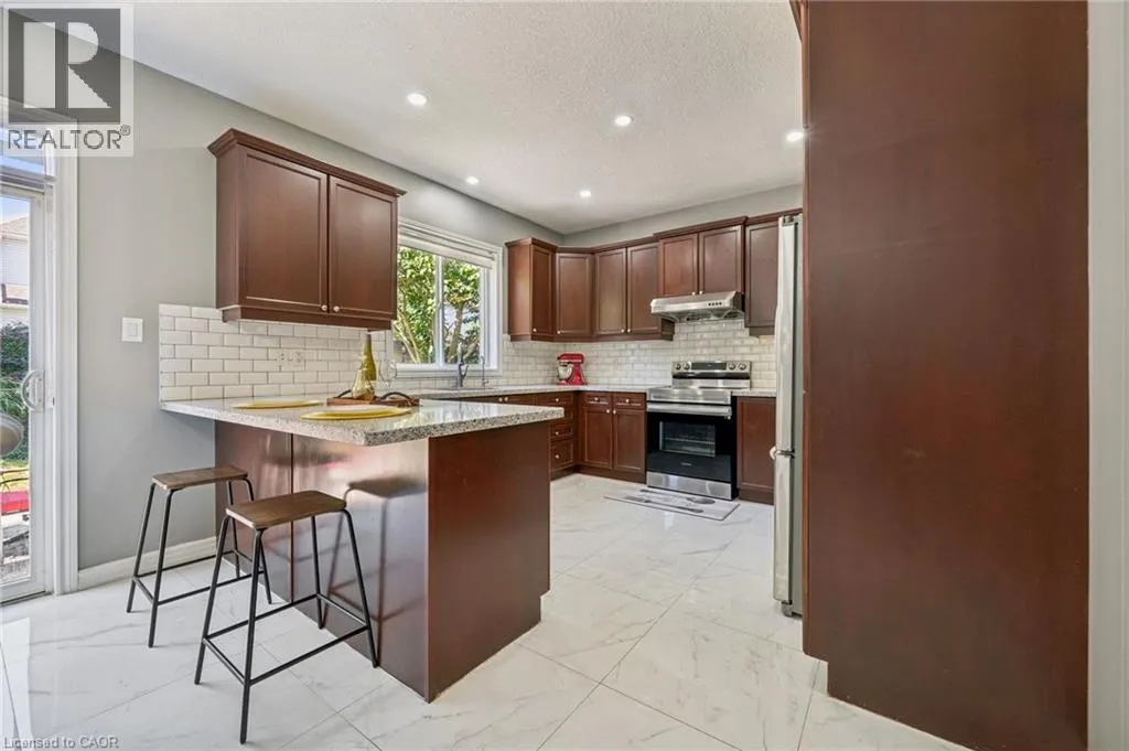 154 FALCONRIDGE Drive