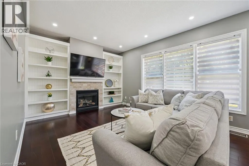 154 FALCONRIDGE Drive