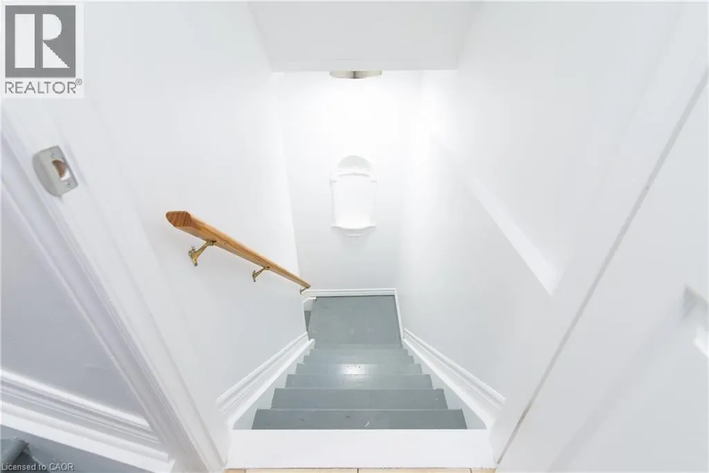 119 SUMMERS Drive Unit# Room E #Room E