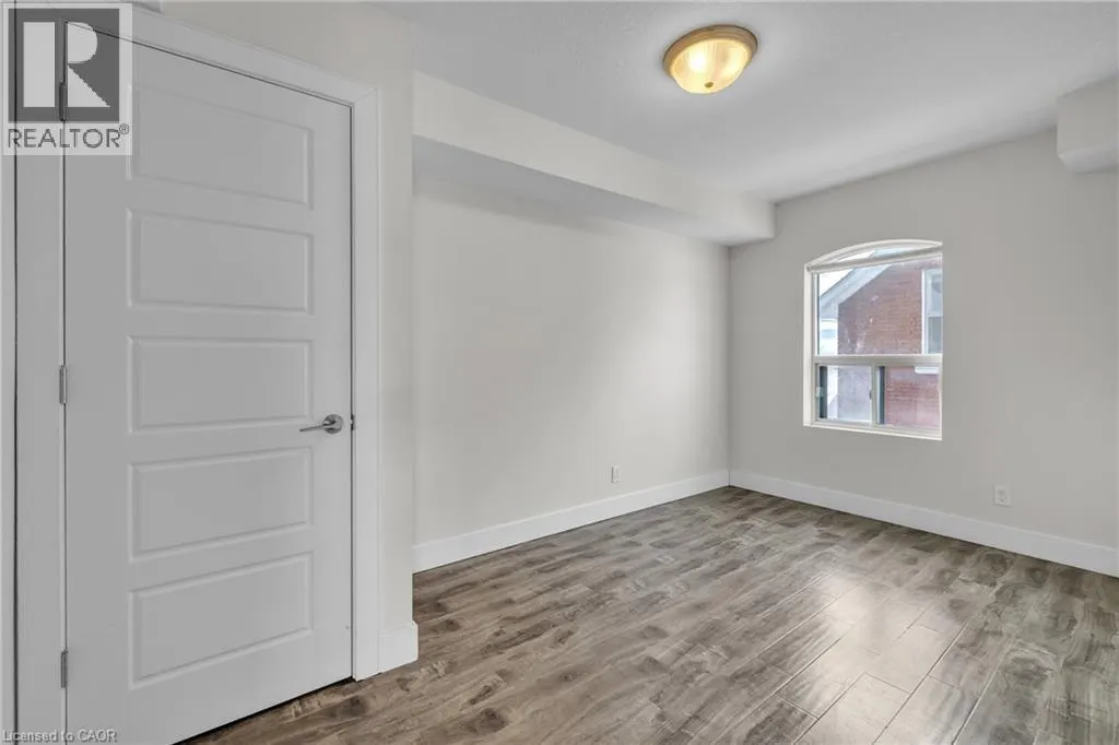 34 BROCK Street Unit# 201 #201