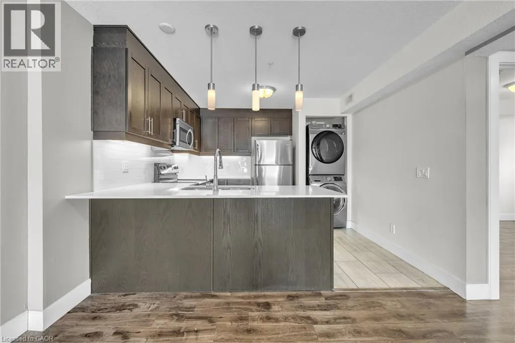 34 BROCK Street Unit# 201 #201