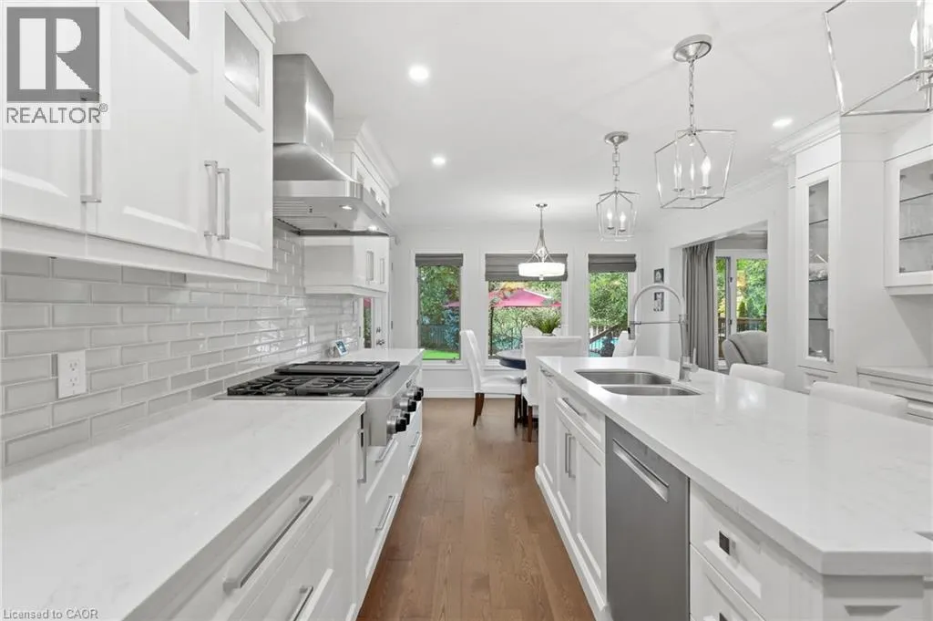 73 RICHMOND Crescent