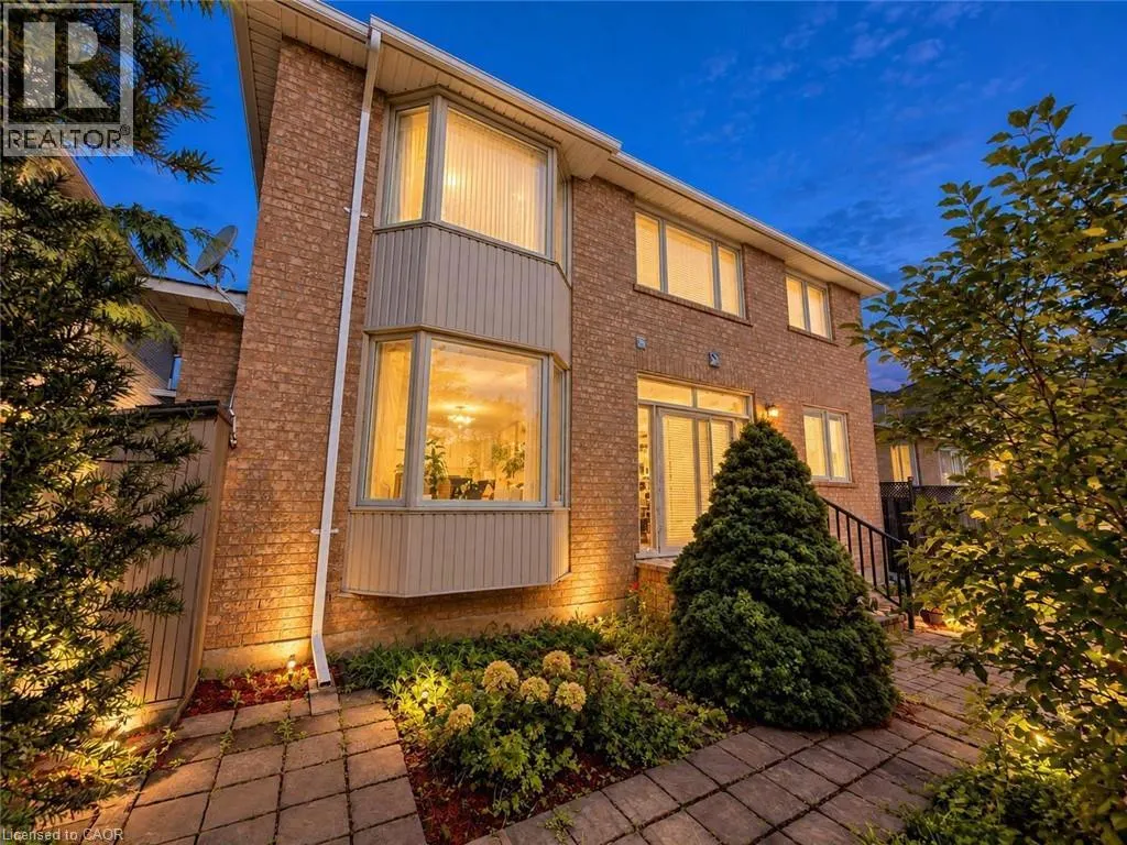 1396 THORNCREST Crescent