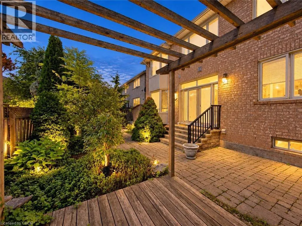 1396 THORNCREST Crescent