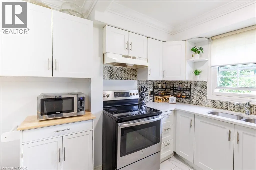 1725 ERNEST Avenue Unit# 108 #108