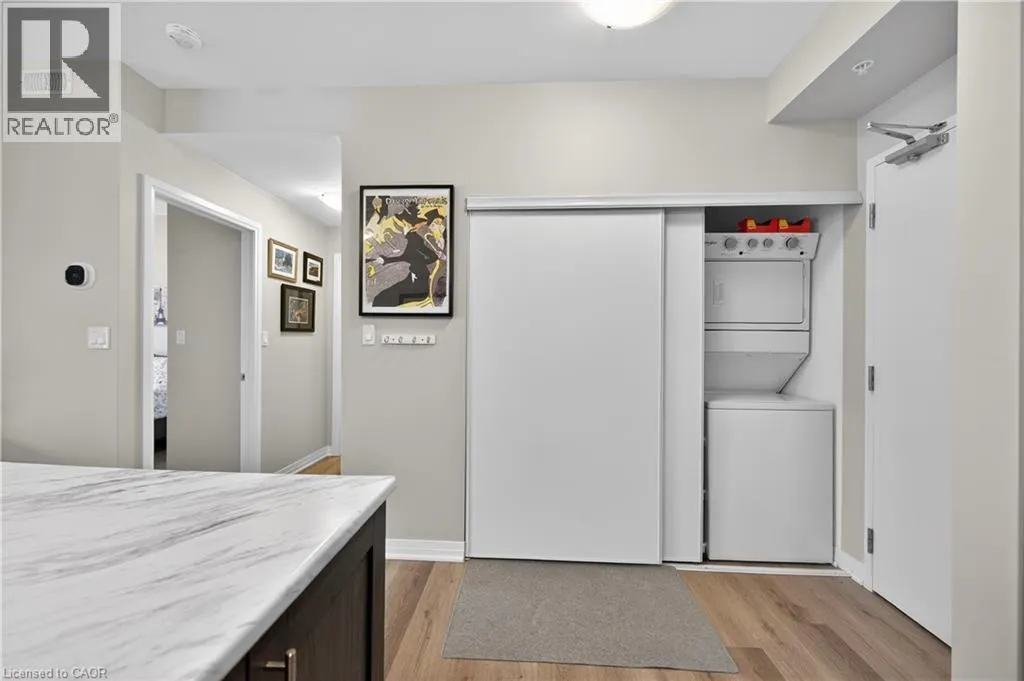 5 HAMILTON Street N Unit# 209 #209