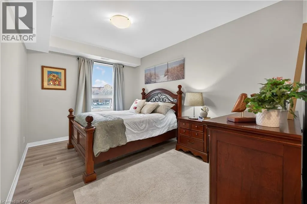 5 HAMILTON Street N Unit# 209 #209
