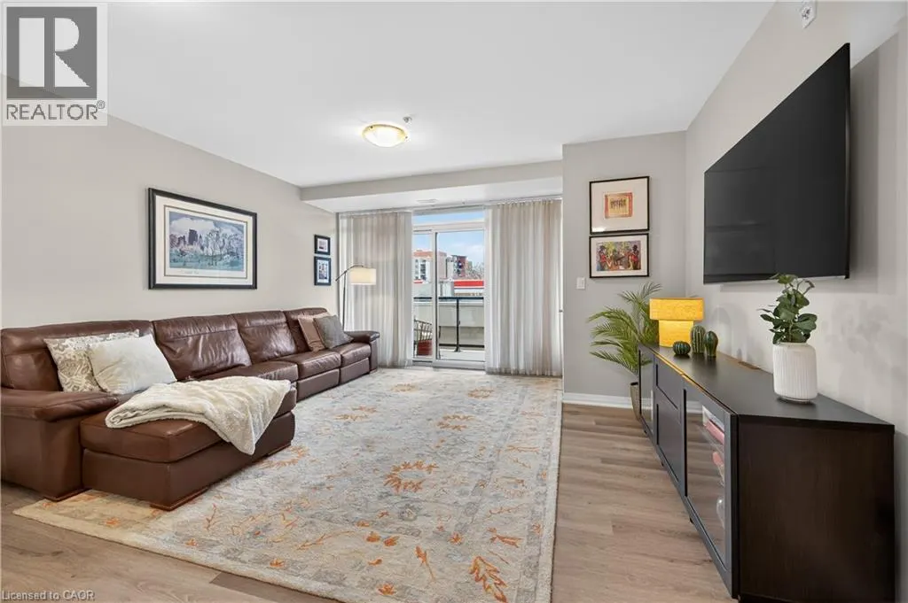 5 HAMILTON Street N Unit# 209 #209