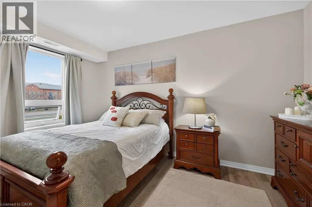 5 HAMILTON Street N Unit# 209 #209