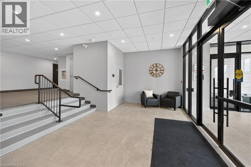 5 HAMILTON Street N Unit# 209 #209