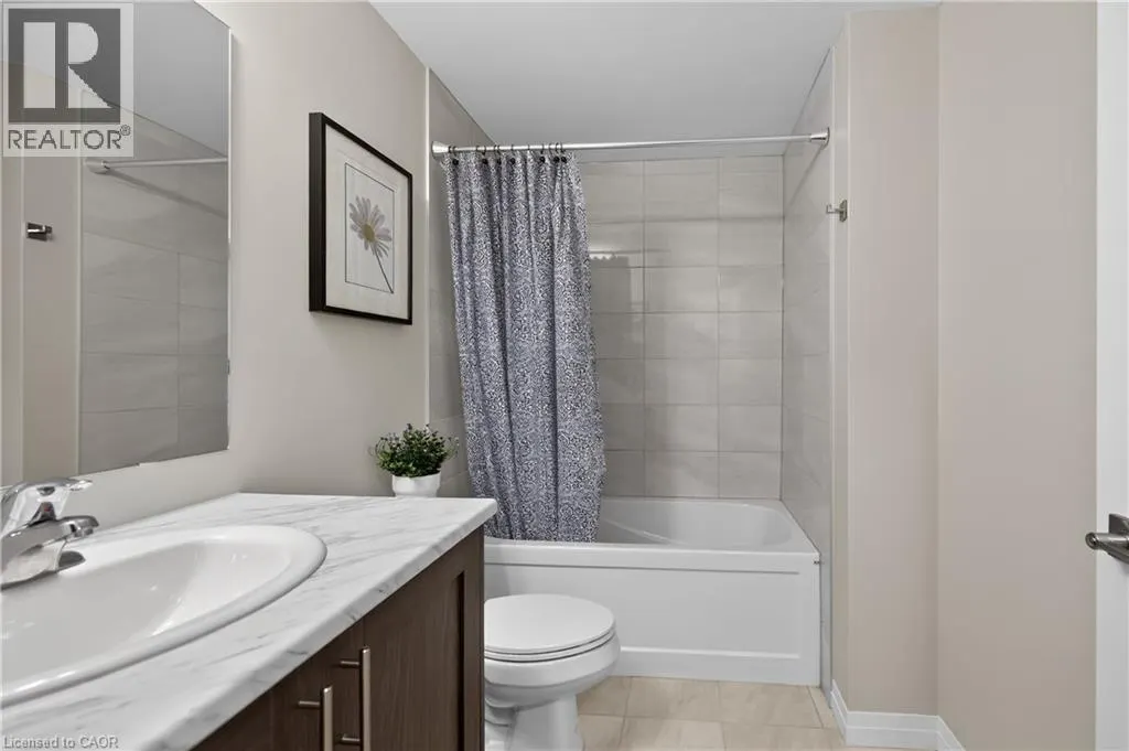 5 HAMILTON Street N Unit# 209 #209