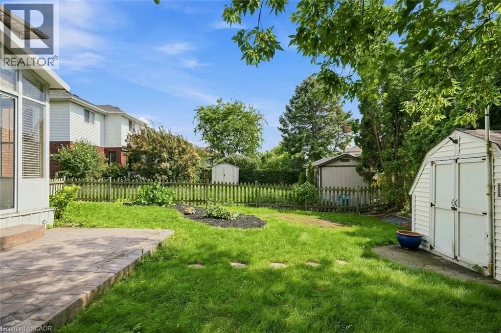 12 SUMNER Crescent