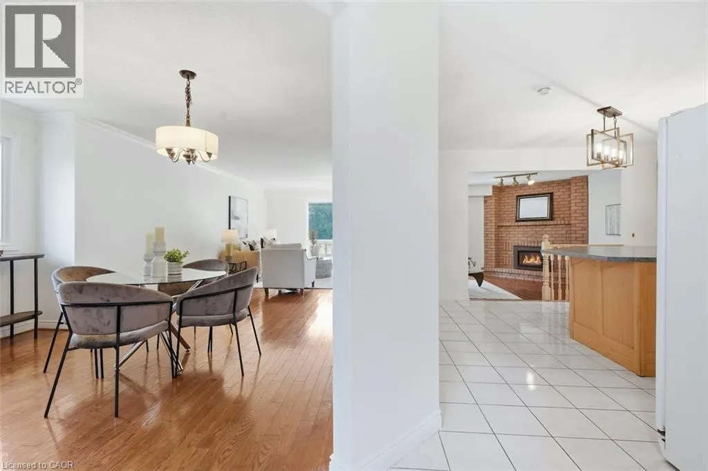 12 SUMNER Crescent