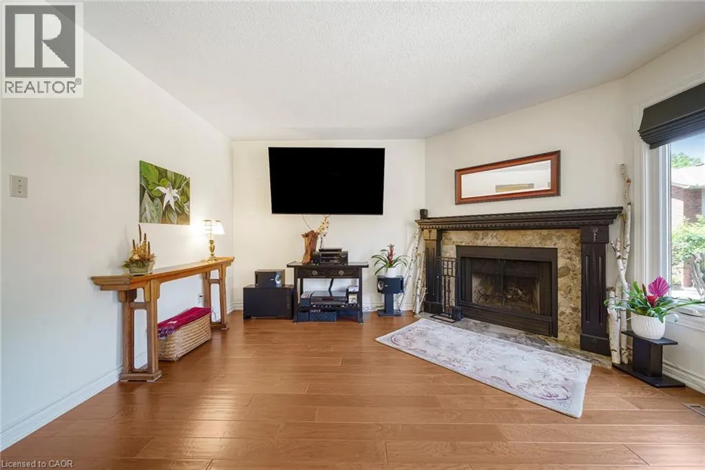 30 OSLER Drive Unit# 25 #25