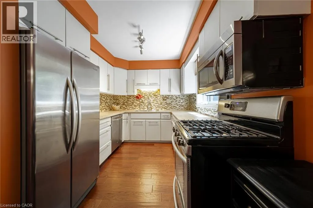 30 OSLER Drive Unit# 25 #25