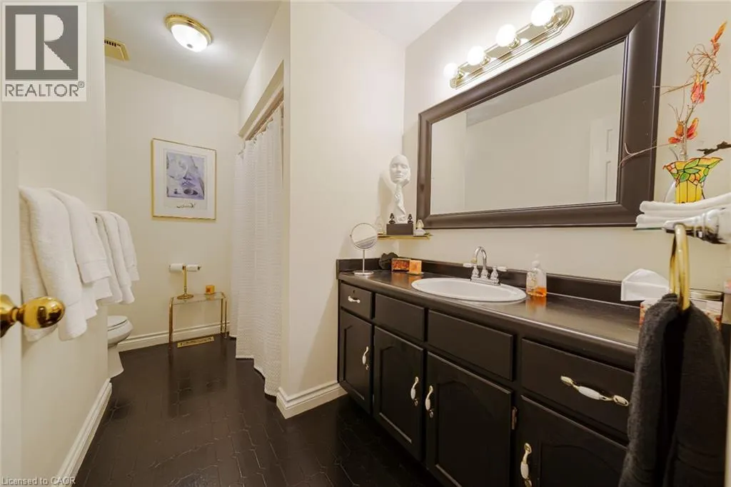 30 OSLER Drive Unit# 25 #25