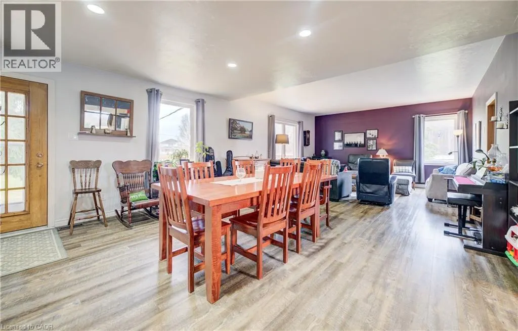 1372 CONC 8 TOWNSEND