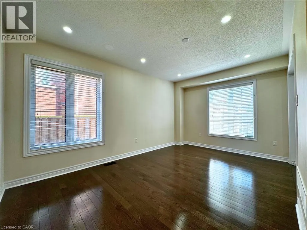 11 KEITH Crescent