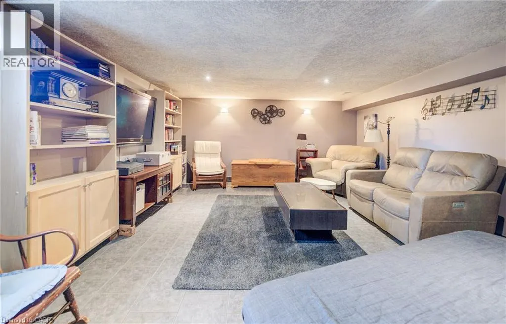 1372 CONC 8 TOWNSEND