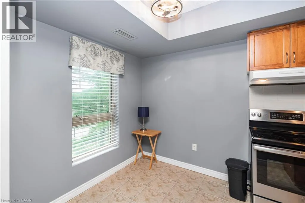 56 KERMAN Avenue Unit# 105 #105