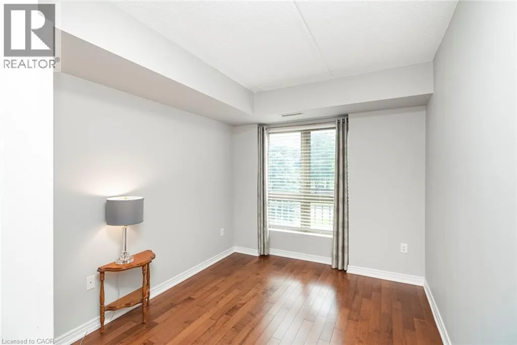 56 KERMAN Avenue Unit# 105 #105