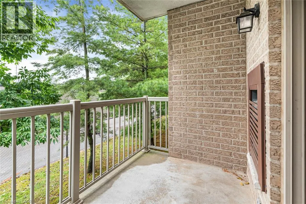 56 KERMAN Avenue Unit# 105 #105