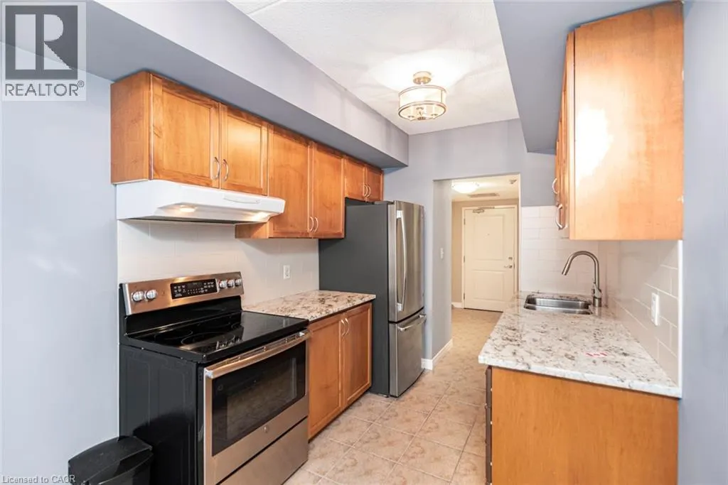 56 KERMAN Avenue Unit# 105 #105
