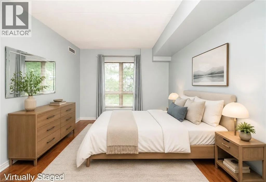 56 KERMAN Avenue Unit# 105 #105