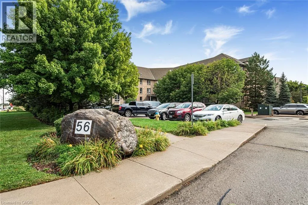 56 KERMAN Avenue Unit# 105 #105