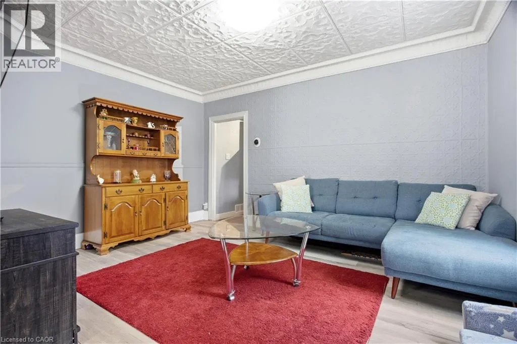 1108 QUEENSTON Road