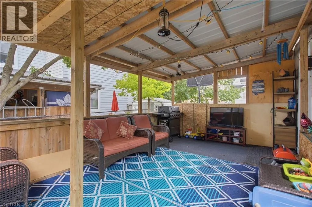 1108 QUEENSTON Road