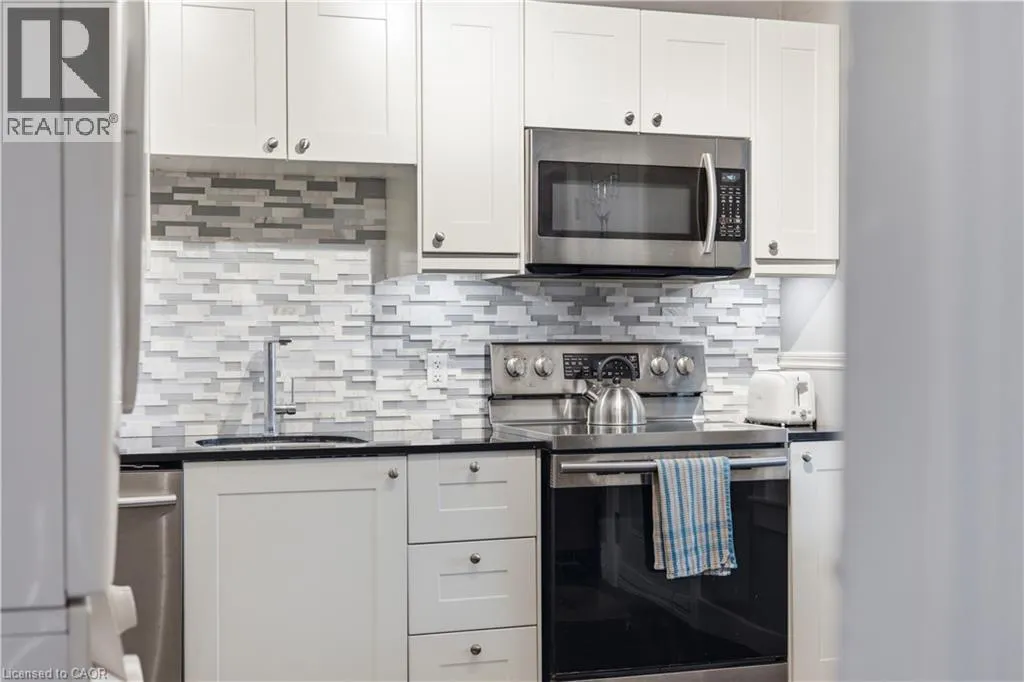 1108 QUEENSTON Road