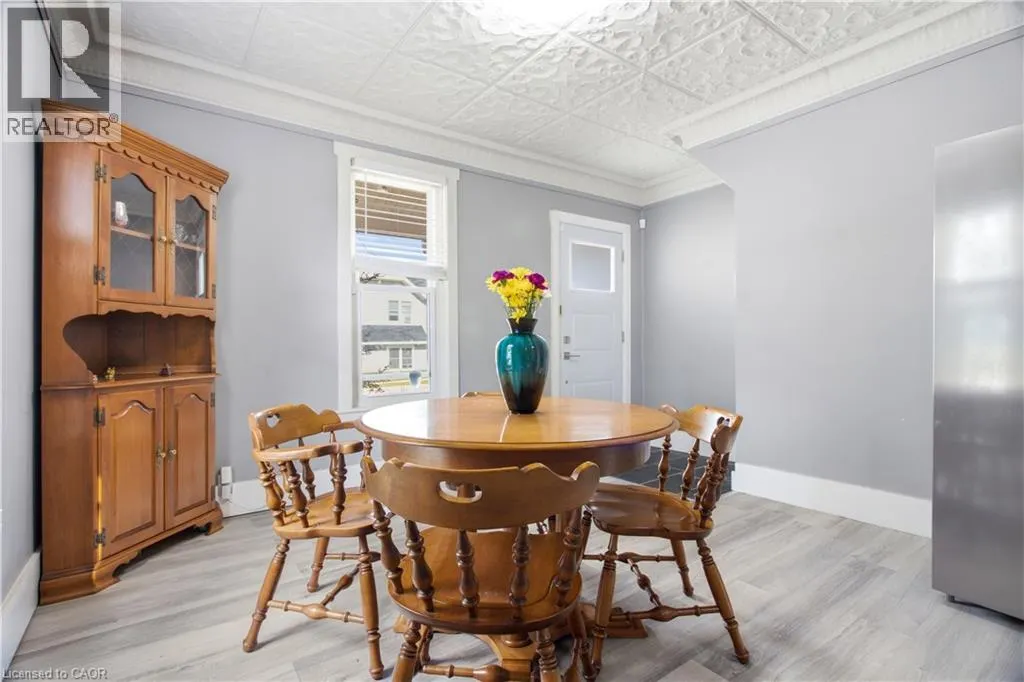 1108 QUEENSTON Road