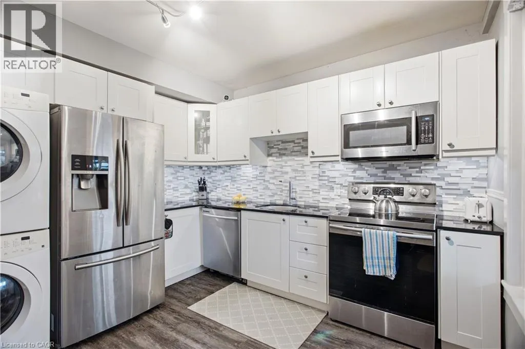 1108 QUEENSTON Road