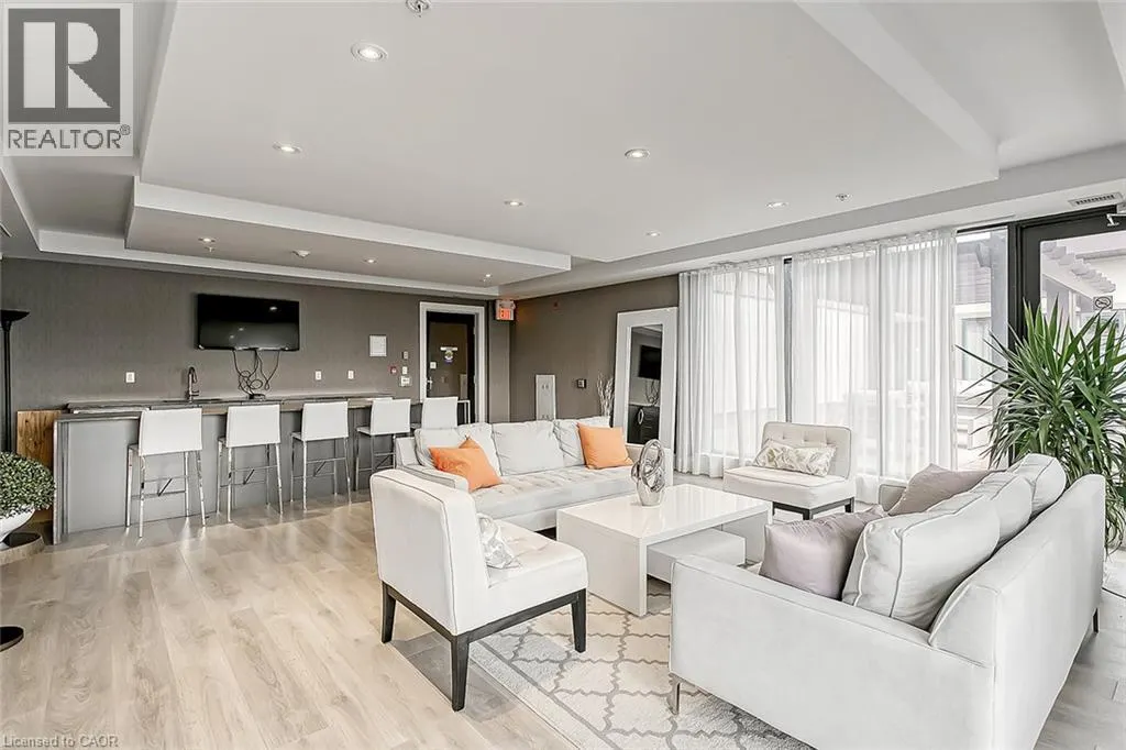 128 GARDEN Drive Unit# 102 #102