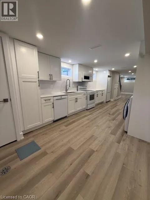 29 BATTLEFIELD Avenue Unit# 2 #2