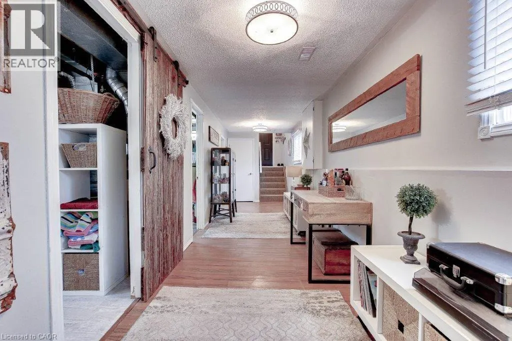 8A YEAGER Avenue