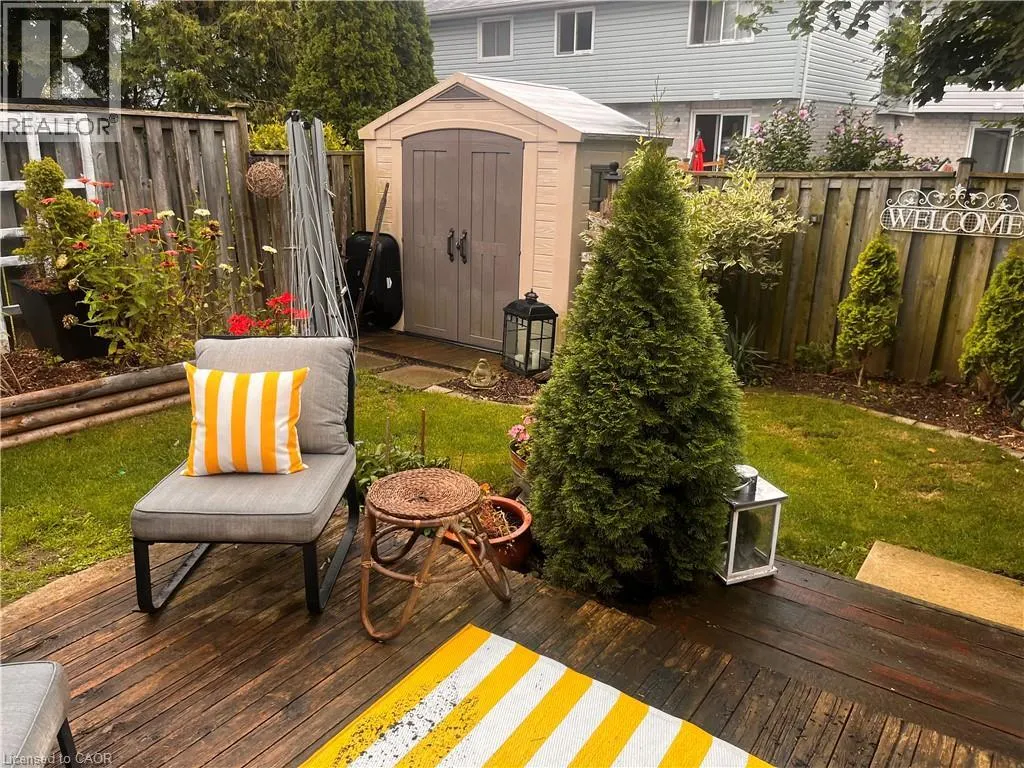 8A YEAGER Avenue