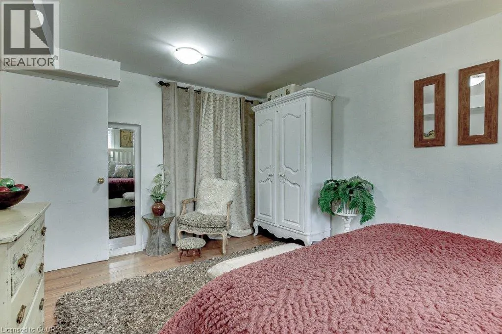 8A YEAGER Avenue