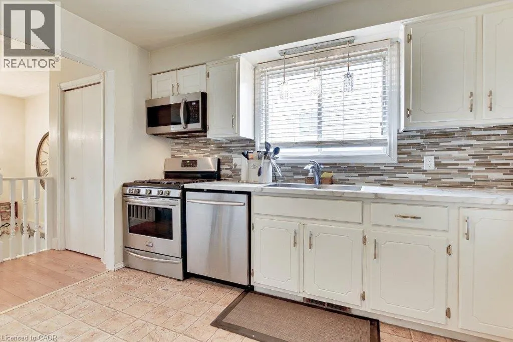 8A YEAGER Avenue