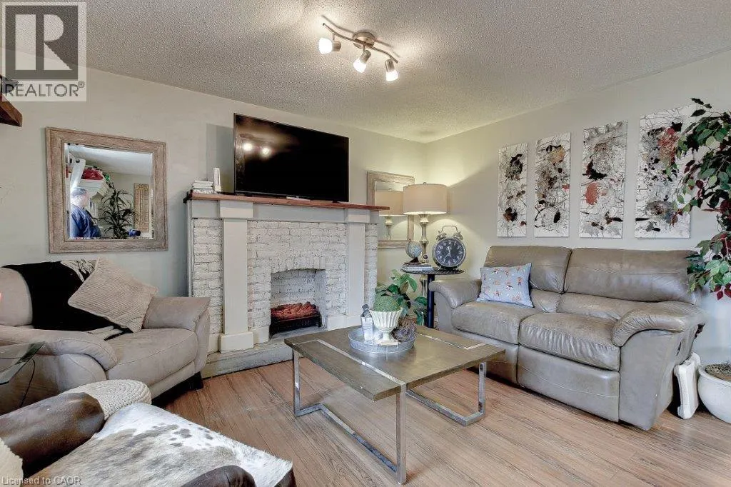 8A YEAGER Avenue