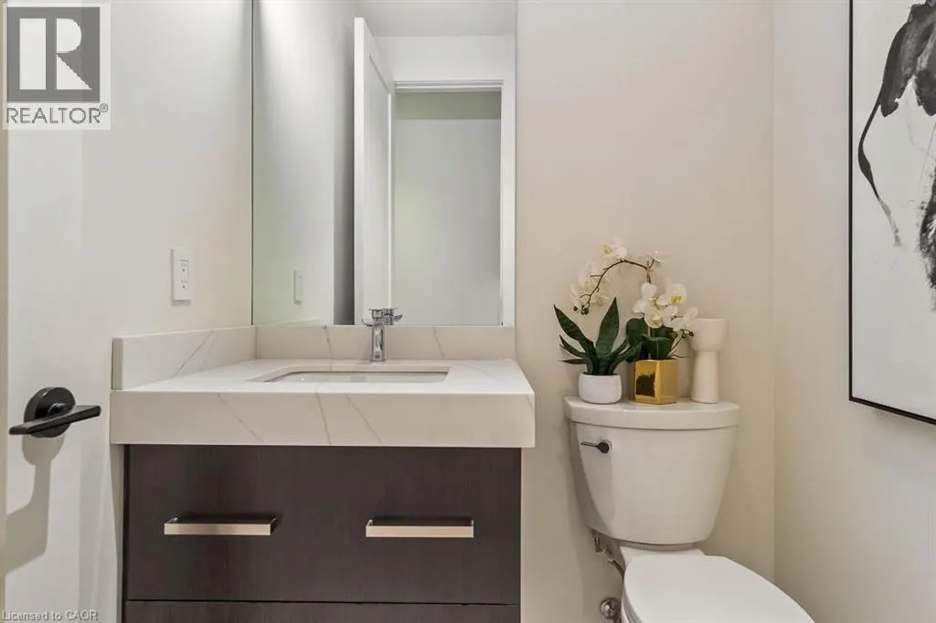 123 MAURICE Drive Unit# 105 #105