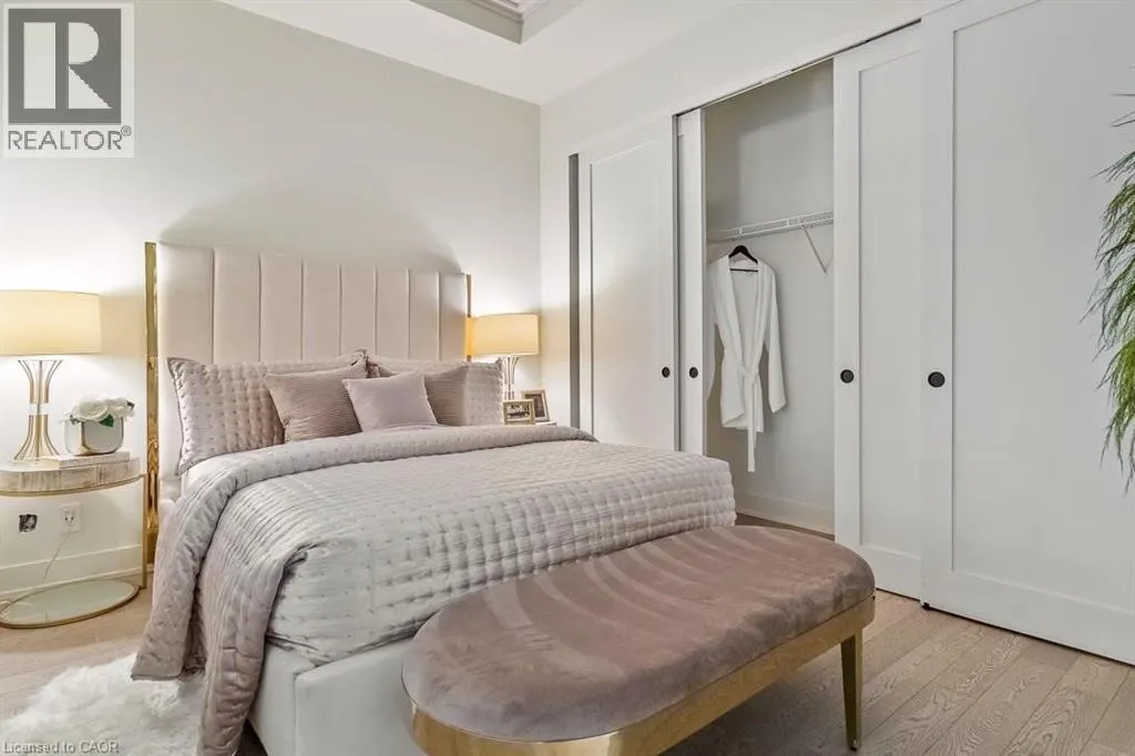 123 MAURICE Drive Unit# 105 #105