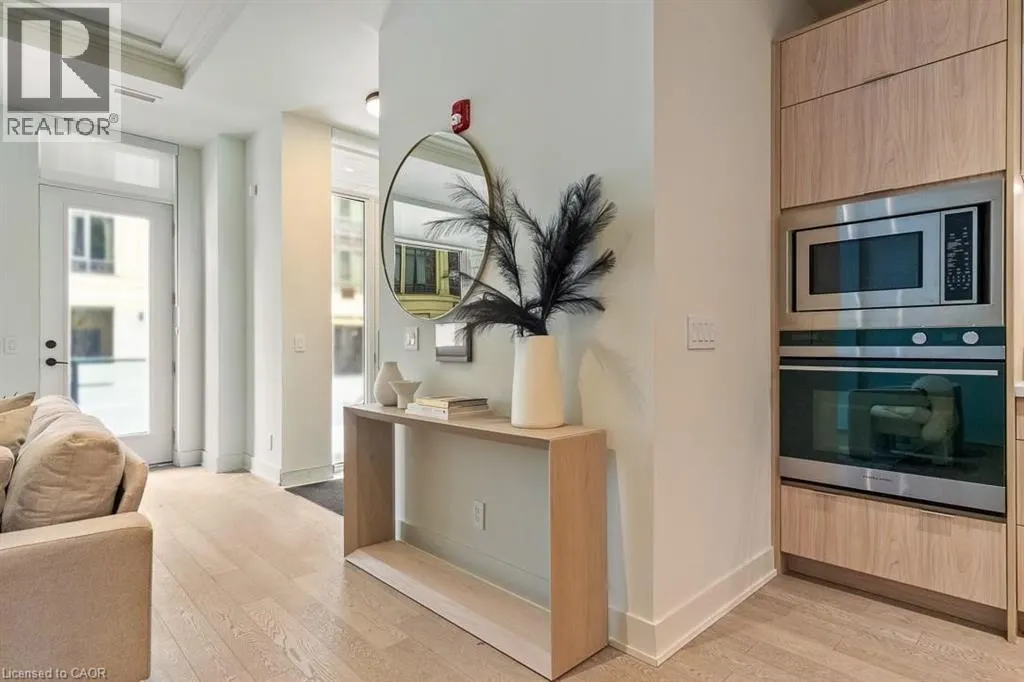 123 MAURICE Drive Unit# 105 #105